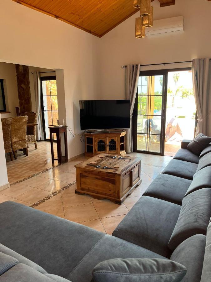 فيلا Casa Piedra, Luxury Family Front Line Golf, Hot Tub,Pool Table, 8 Pers, كاليتا ذي فوستي المظهر الخارجي الصورة